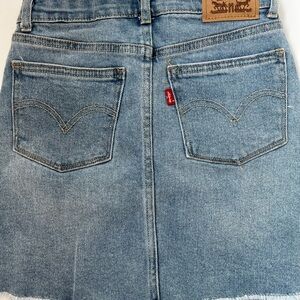 Signature by Levi Strauss Denim Skirt

💵Bundle&Save💵